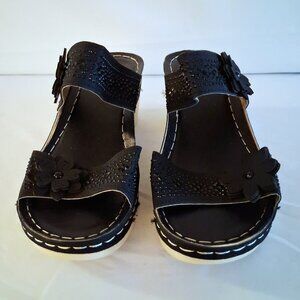 Women's Size 7 Black Rhinestone Sandals